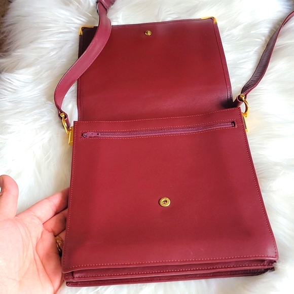 Cartier - Picture 10 of 17